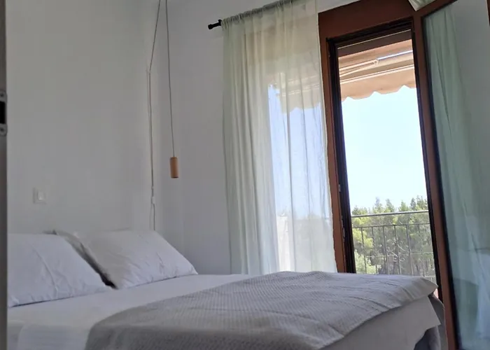 Tessera - Exclusive Stylish Maisonette In Kriopigi
